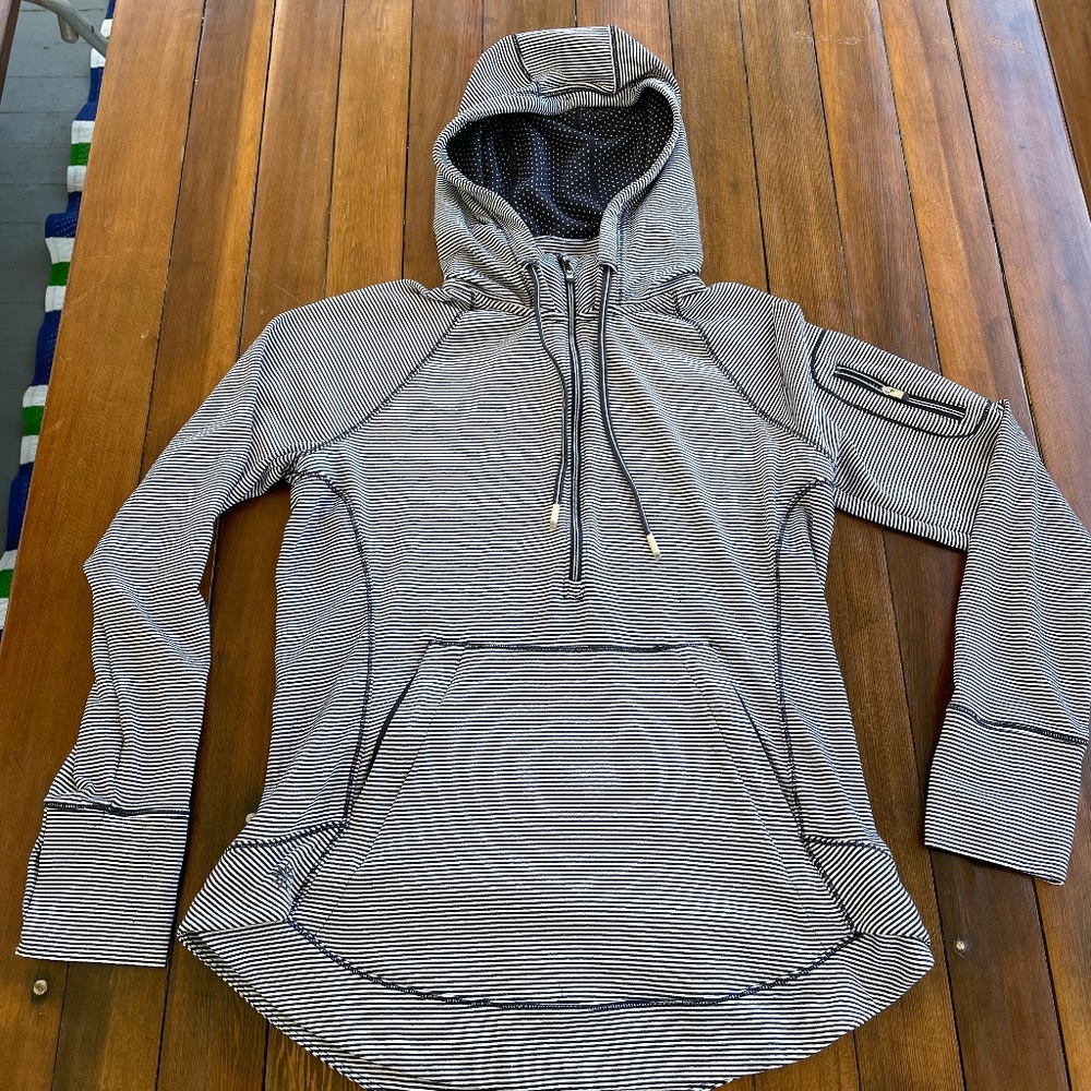 Athleta Women Med. Hoodie Sweatshirt Navy Stripe Half Zip Pullover Heavenly Hail